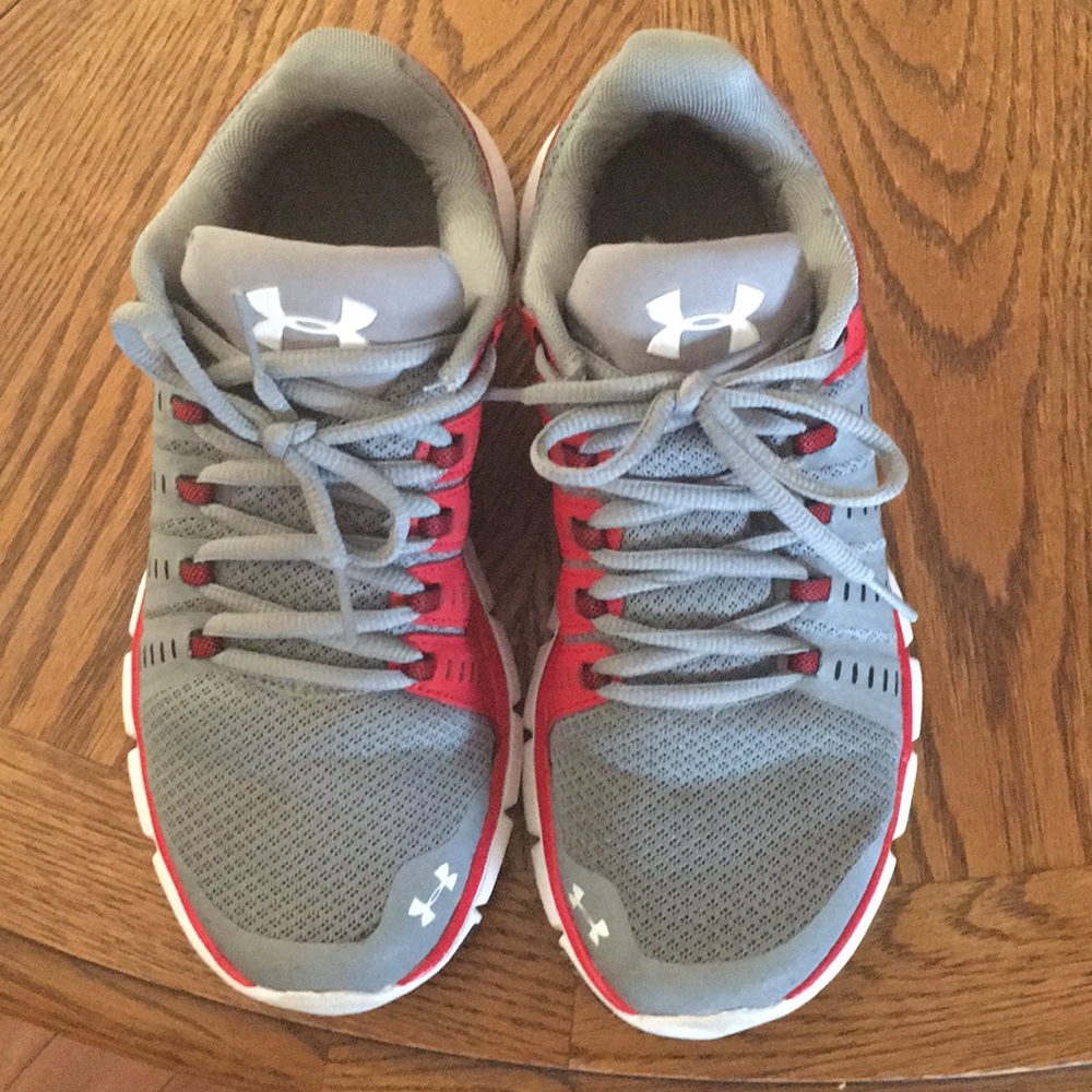 Under Armour tennis shoes